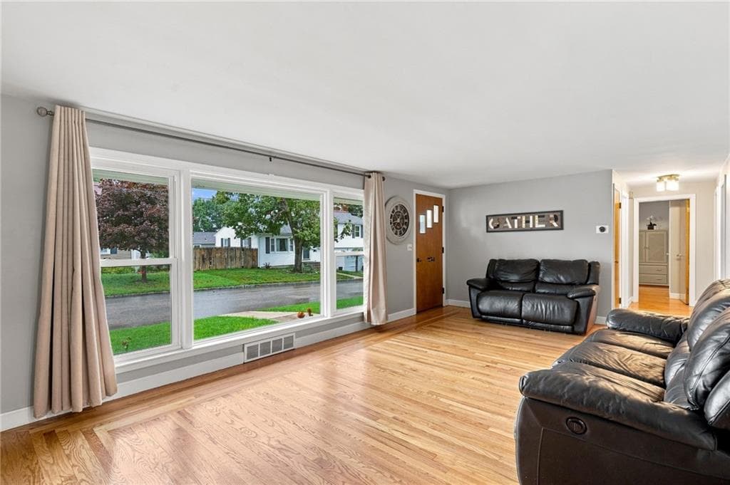 Single Family Residence at 36 Brookfield Drive, Cranston, photo 24 of 50