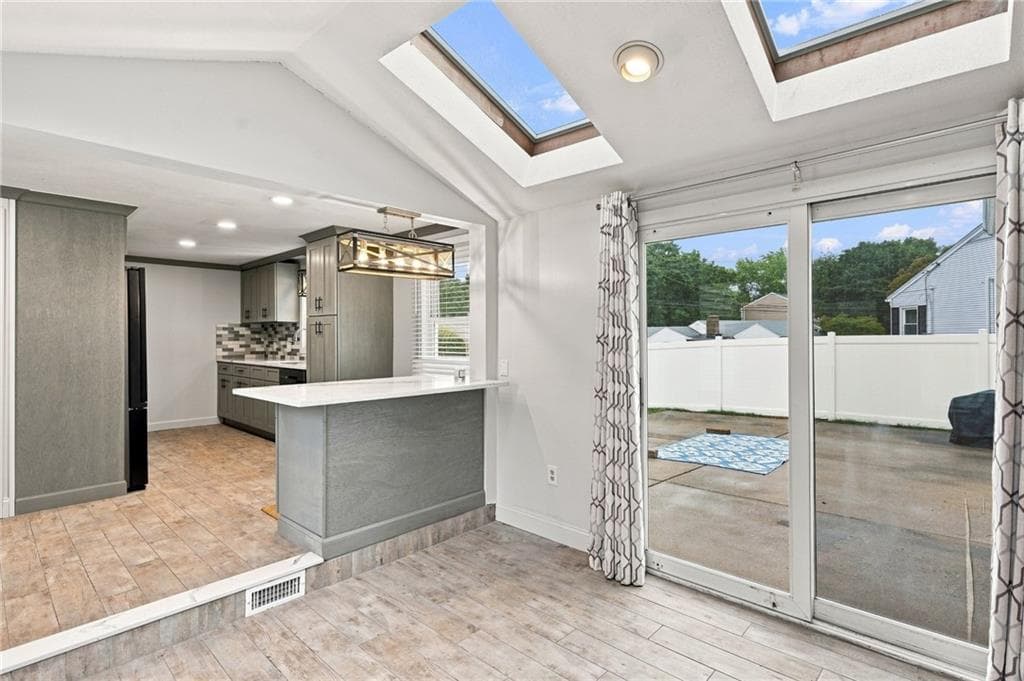Single Family Residence at 36 Brookfield Drive, Cranston, photo 14 of 50