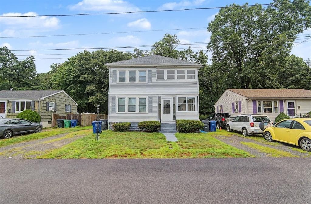 Multi Family at 69 Hull Street, Warwick, photo 4 of 17