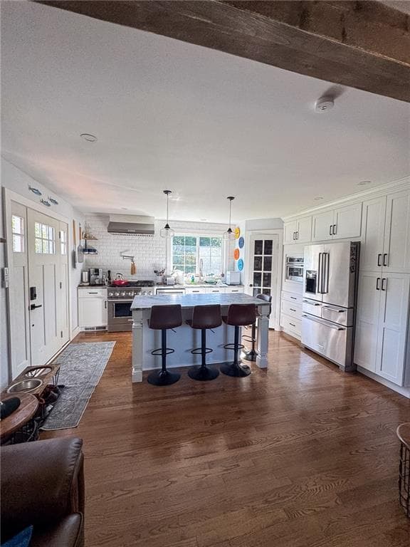 Single Family Residence at 52 Elm Road, South Kingstown, photo 7 of 46