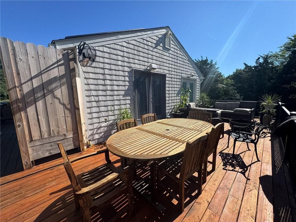 Single Family Residence at 52 Elm Road, South Kingstown, photo 38 of 46