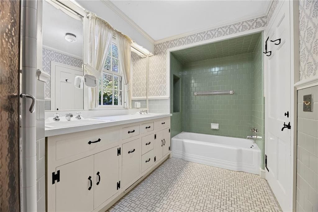 Single Family Residence at 250 Rumstick Road, Barrington, photo 27 of 49