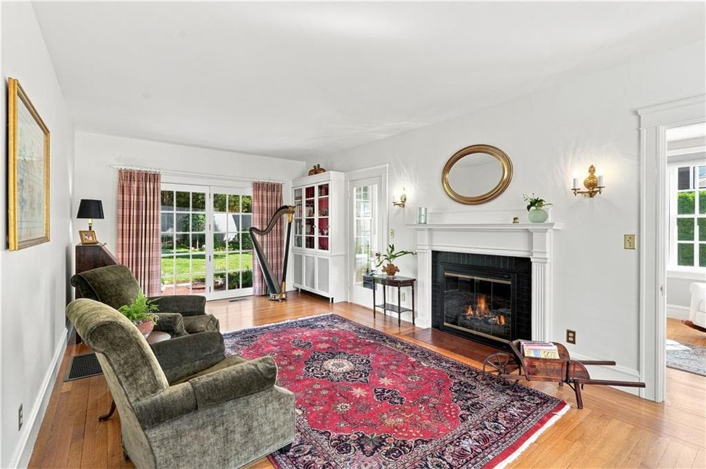 Single Family Residence at 7 Elton Road, Barrington, photo 3 of 50