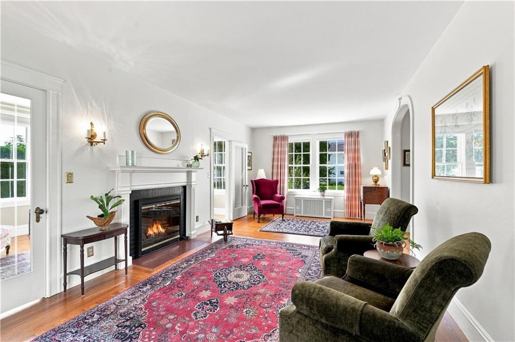 Single Family Residence at 7 Elton Road, Barrington, photo 4 of 50