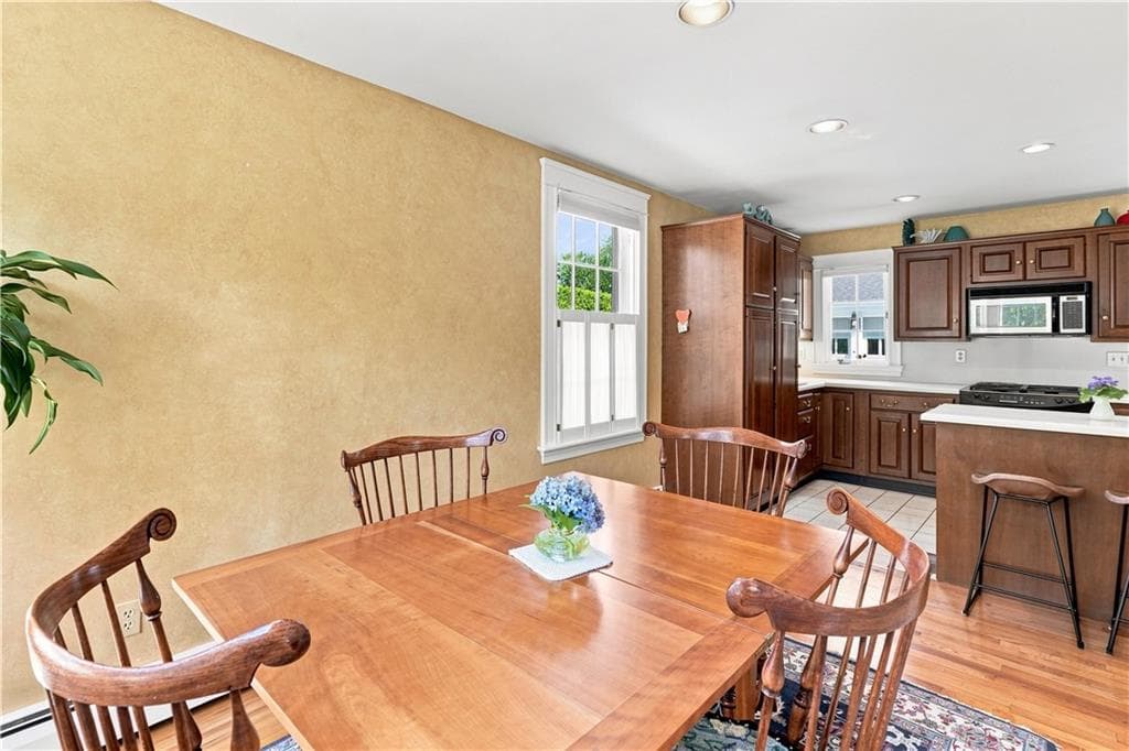 Single Family Residence at 7 Elton Road, Barrington, photo 21 of 50