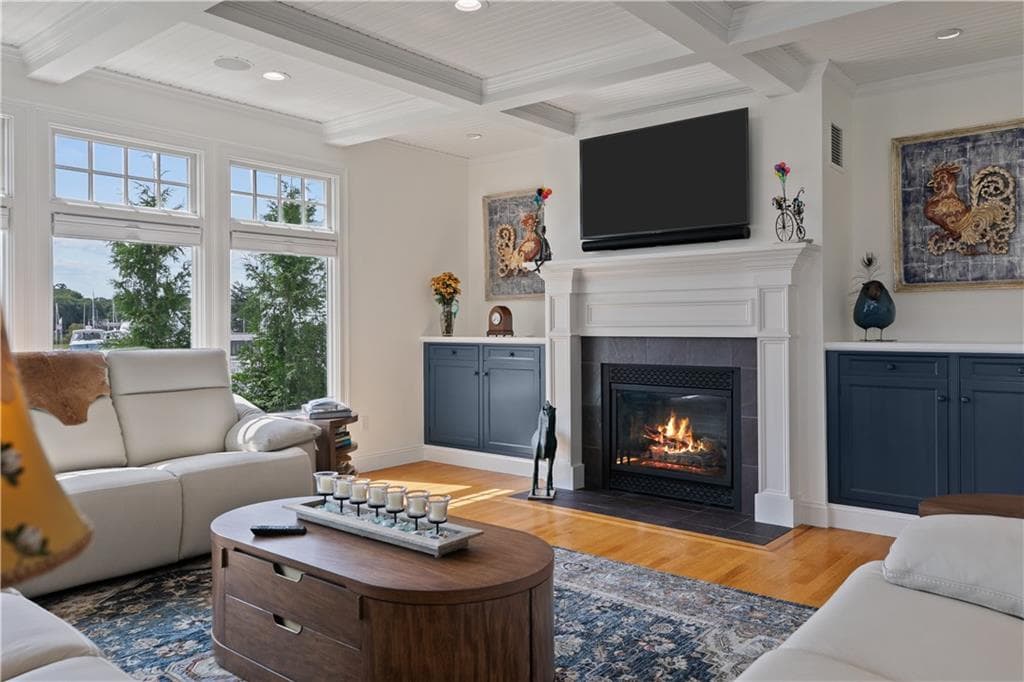 Single Family Residence at 22 Tyler Point Road, Barrington, photo 12 of 50