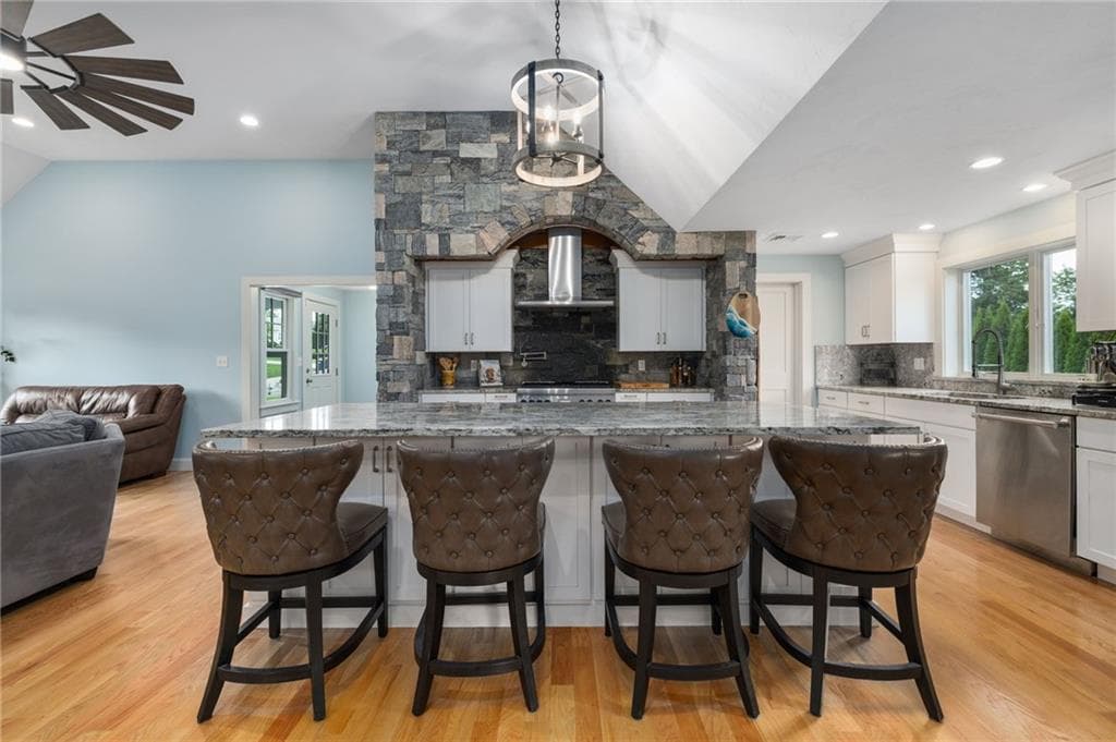 Single Family Residence at 10 Maywood Road, Narragansett, photo 6 of 36