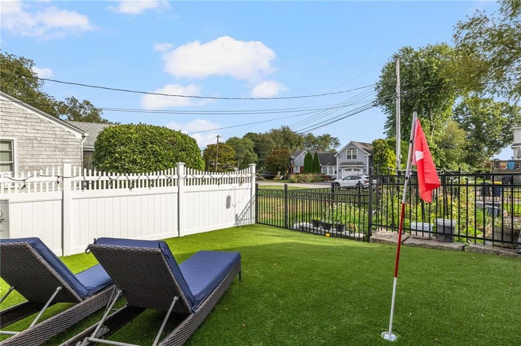 Single Family Residence at 10 Maywood Road, Narragansett, photo 29 of 36