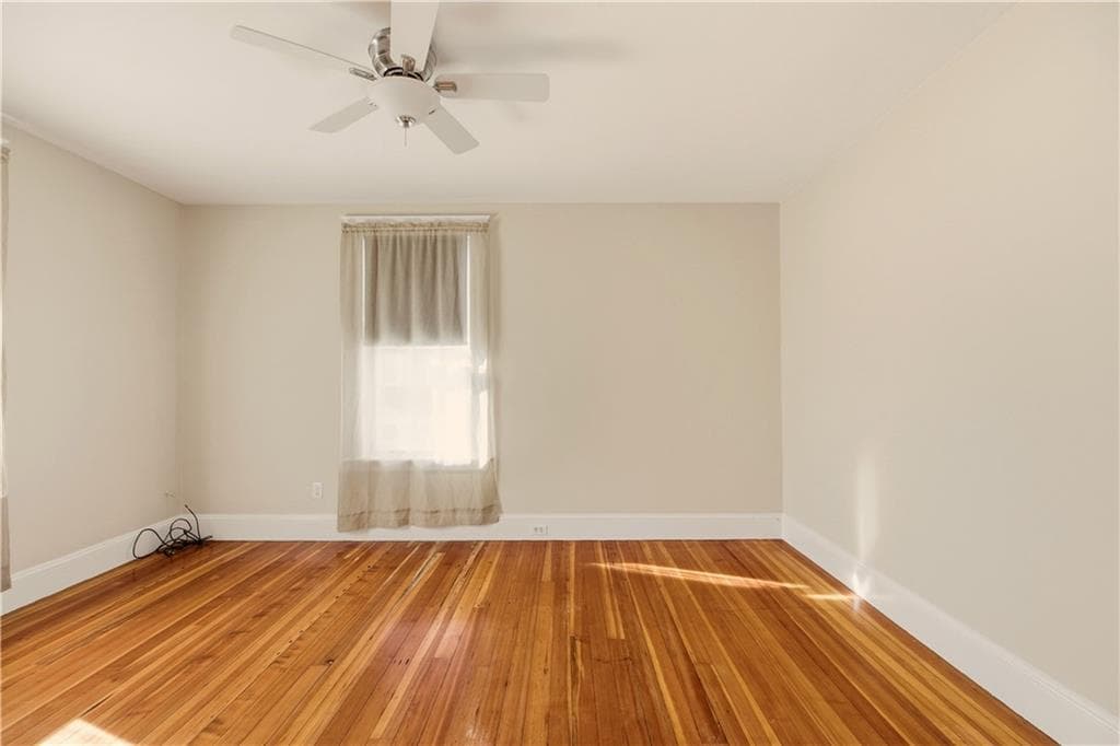 Multi Family at 7 8 Warner Place, Newport, photo 23 of 43