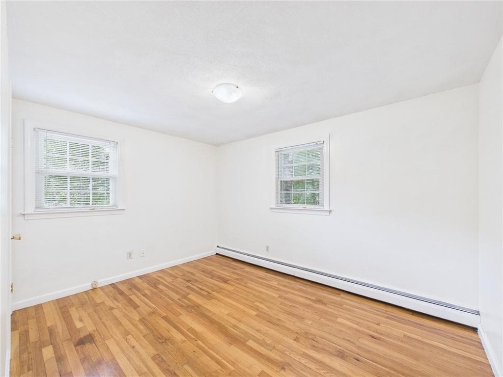 Single Family Residence at 77 Surrey Lane, North Kingstown, photo 13 of 50