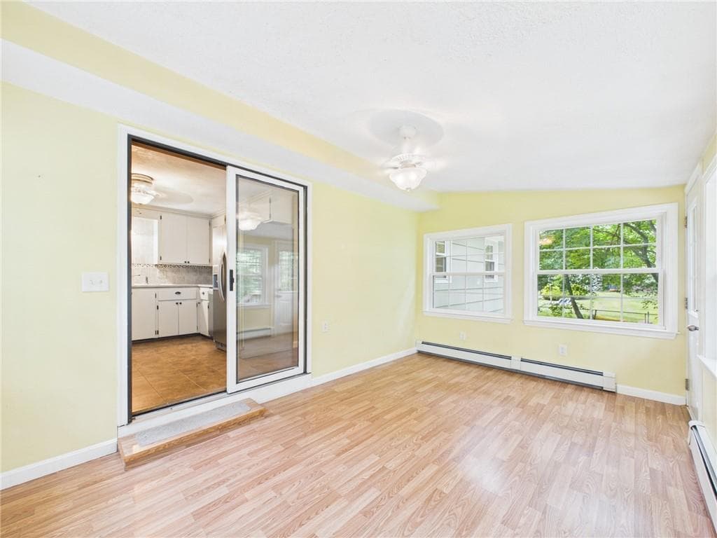 Single Family Residence at 77 Surrey Lane, North Kingstown, photo 25 of 50