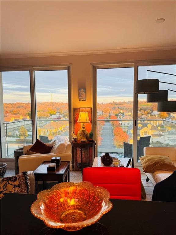 Condominium at 1 Tower Drive UNIT 704, Portsmouth, photo 4 of 30