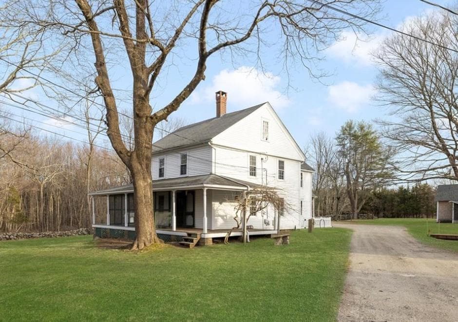 Single Family Residence at 1896 Middle Road, East Greenwich, photo 2 of 28