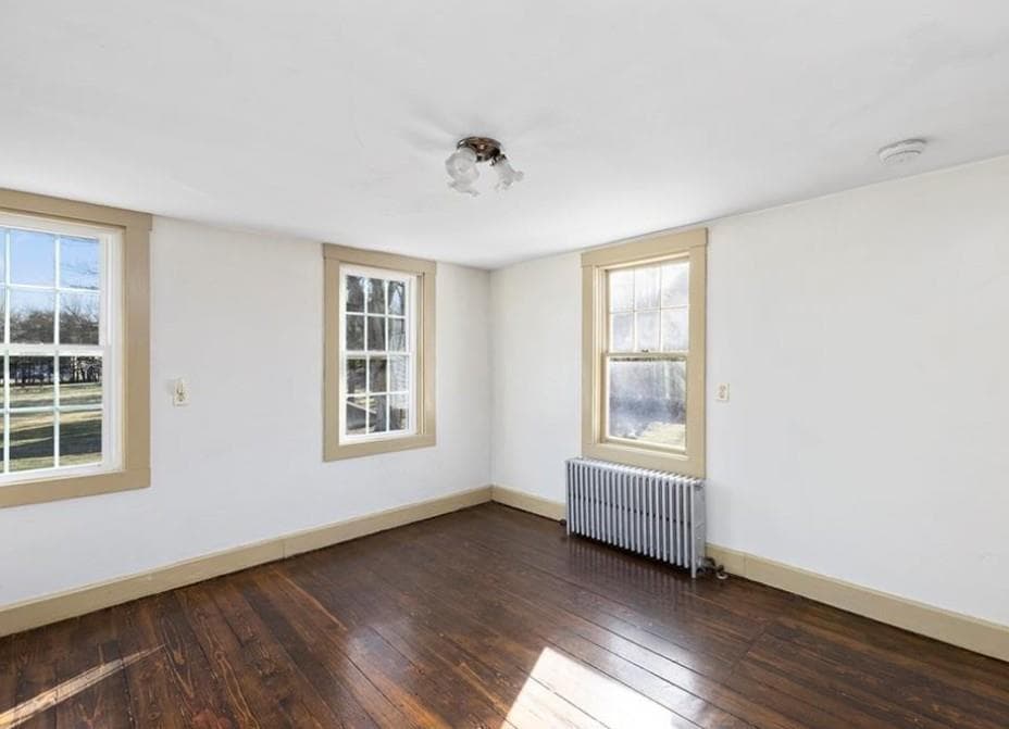 Single Family Residence at 1896 Middle Road, East Greenwich, photo 17 of 28