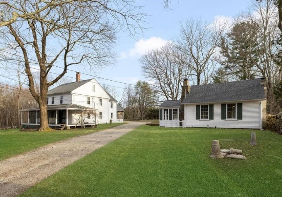 1896 Middle Road