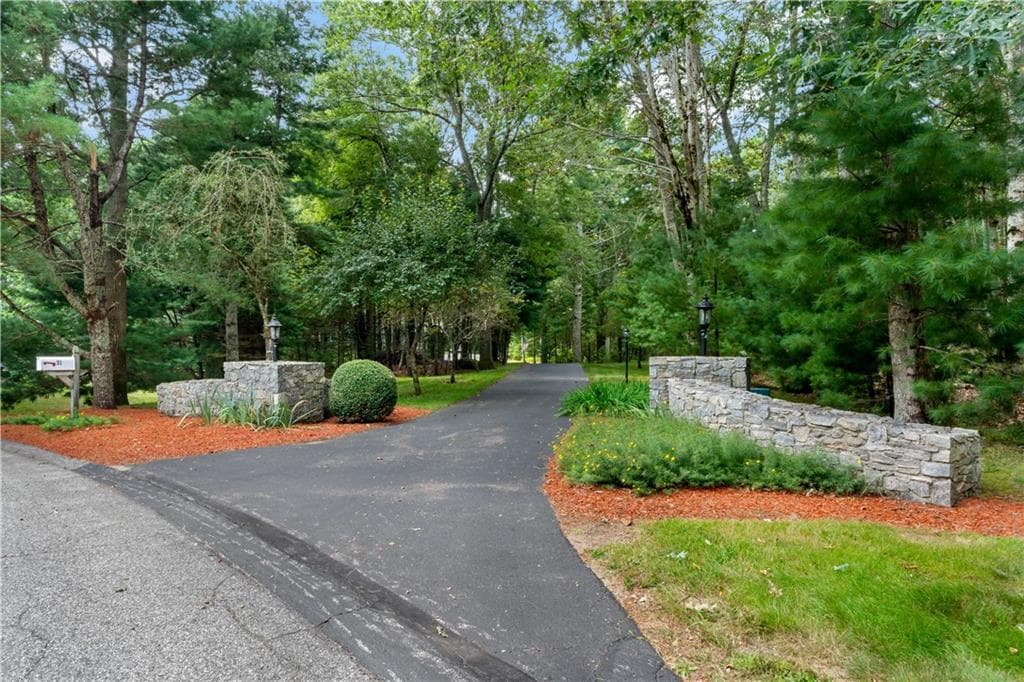 Single Family Residence at 31 Catherine Wright Court, West Greenwich, photo 5 of 42