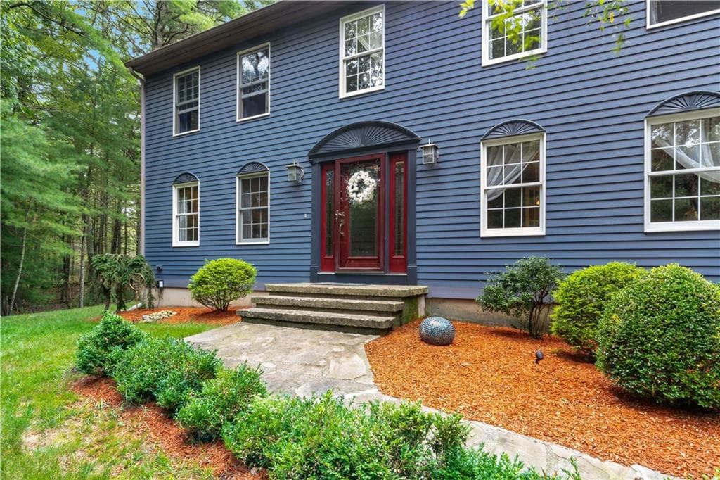 Single Family Residence at 31 Catherine Wright Court, West Greenwich, photo 4 of 42