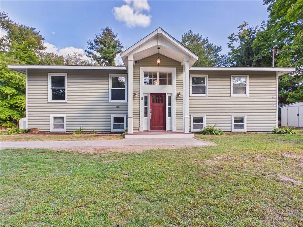 Single Family Residence at 11 Winsor Park Way, Glocester, photo 2 of 37