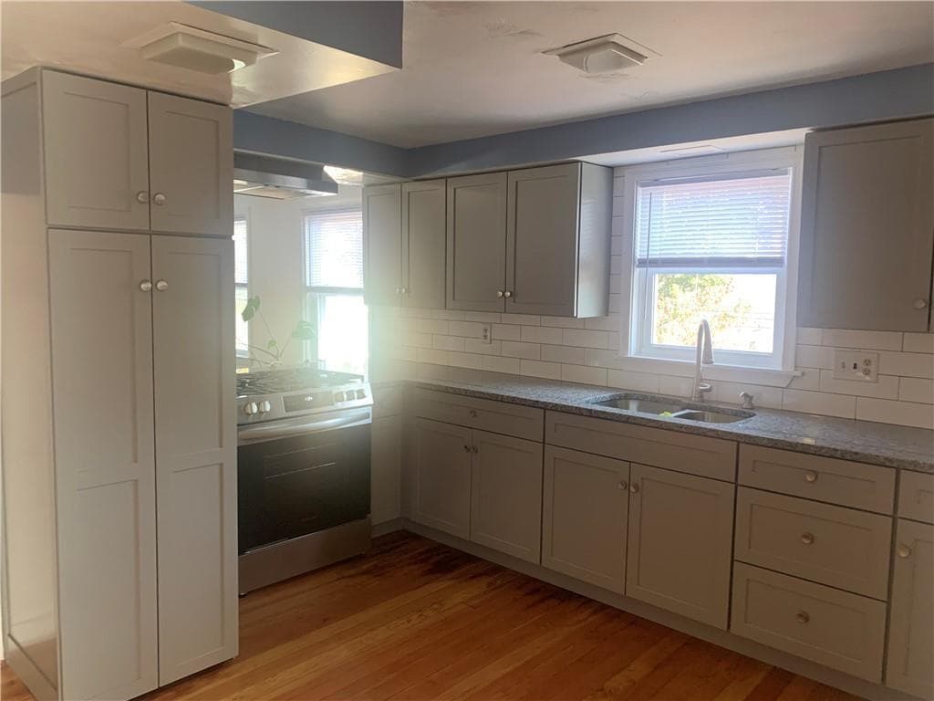 Multi Family at 20 Farm Street, Providence, photo 23 of 31