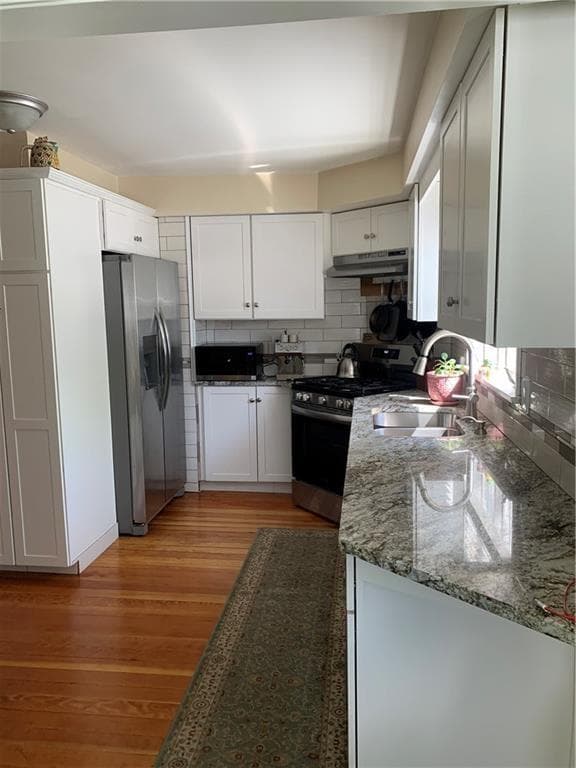 Multi Family at 20 Farm Street, Providence, photo 7 of 31