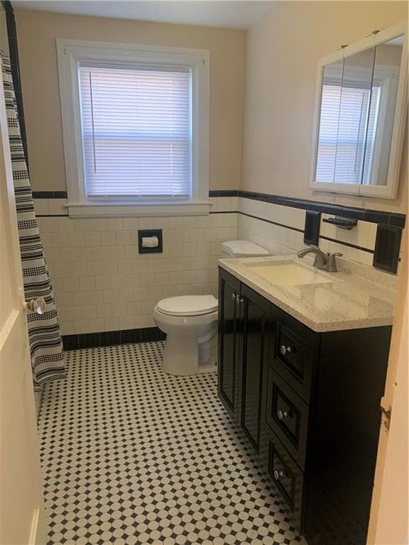 Multi Family at 20 Farm Street, Providence, photo 30 of 31