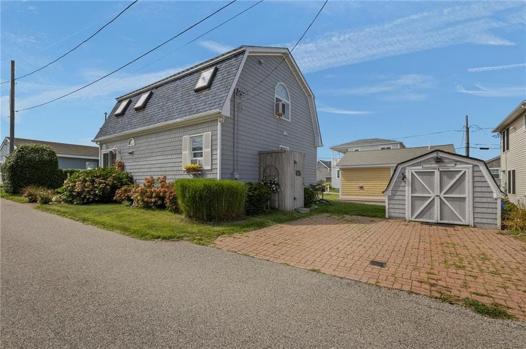 Single Family Residence at 13 Lane Five, Narragansett, photo 9 of 50