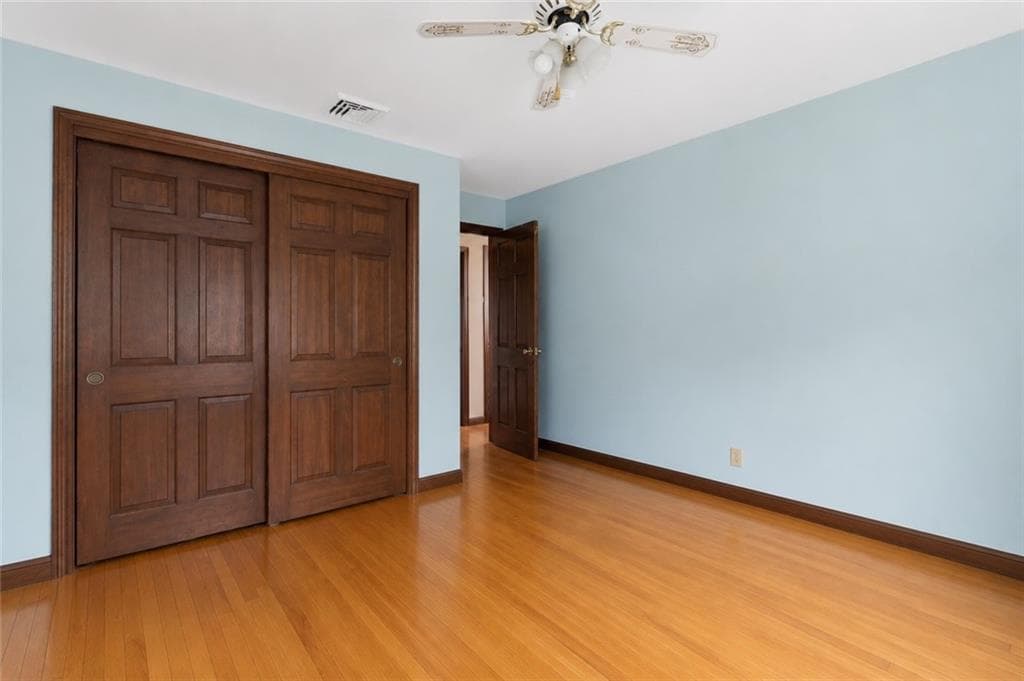 Single Family Residence at 66 Berry Lane, Bristol, photo 23 of 44