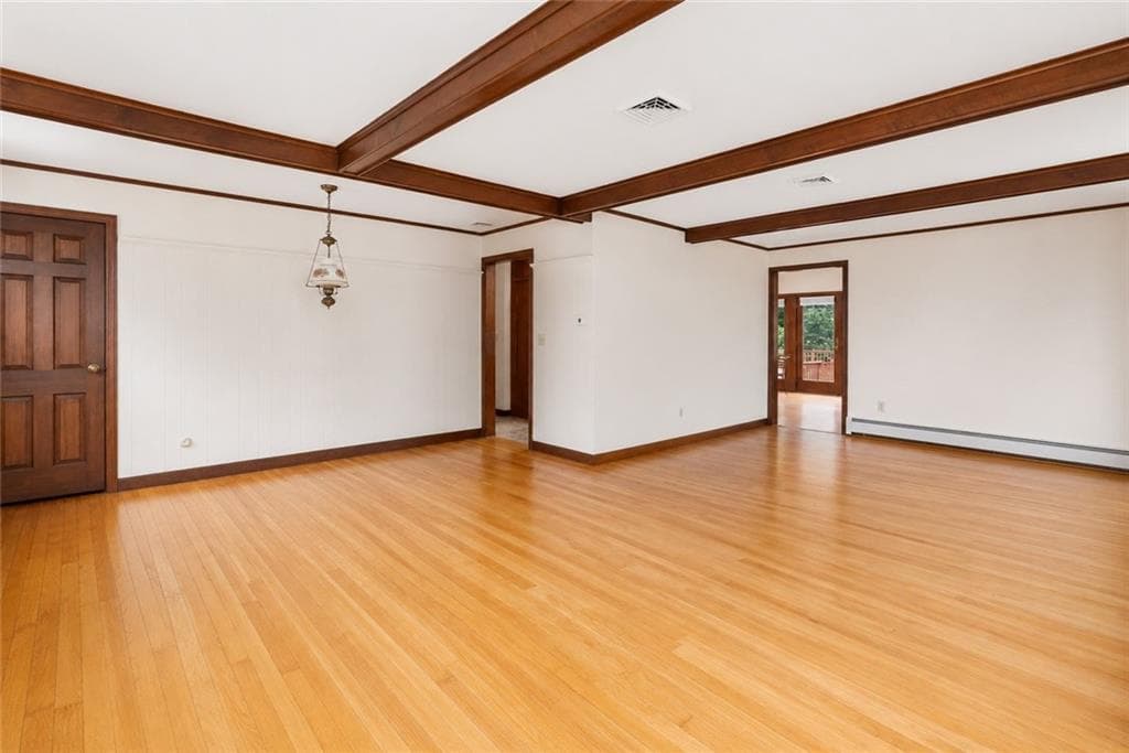 Single Family Residence at 66 Berry Lane, Bristol, photo 6 of 44