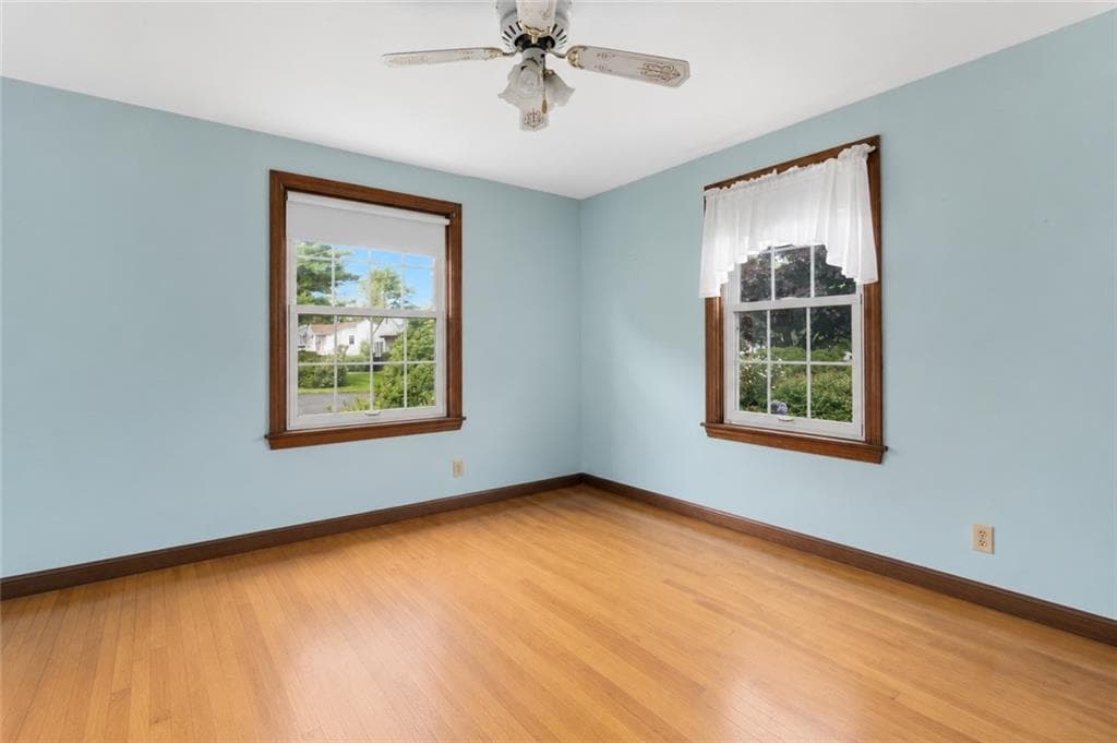 Single Family Residence at 66 Berry Lane, Bristol, photo 22 of 44