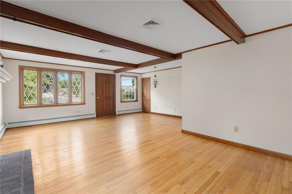 Single Family Residence at 66 Berry Lane, Bristol, photo 7 of 44