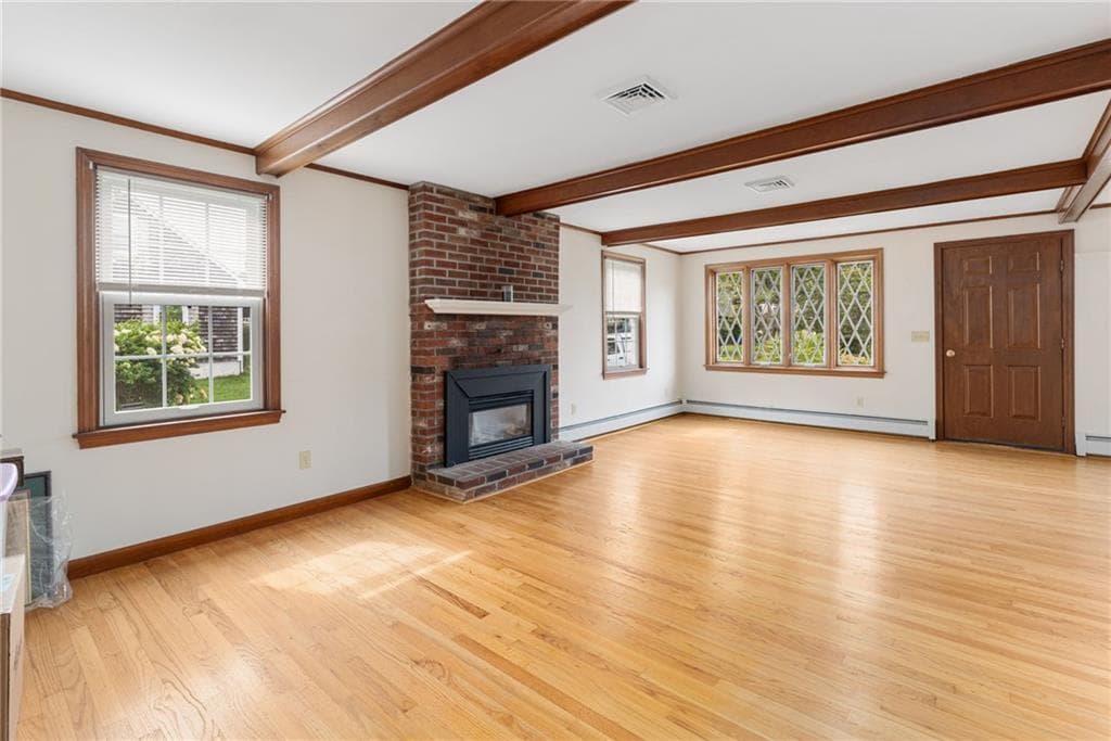 Single Family Residence at 66 Berry Lane, Bristol, photo 5 of 44