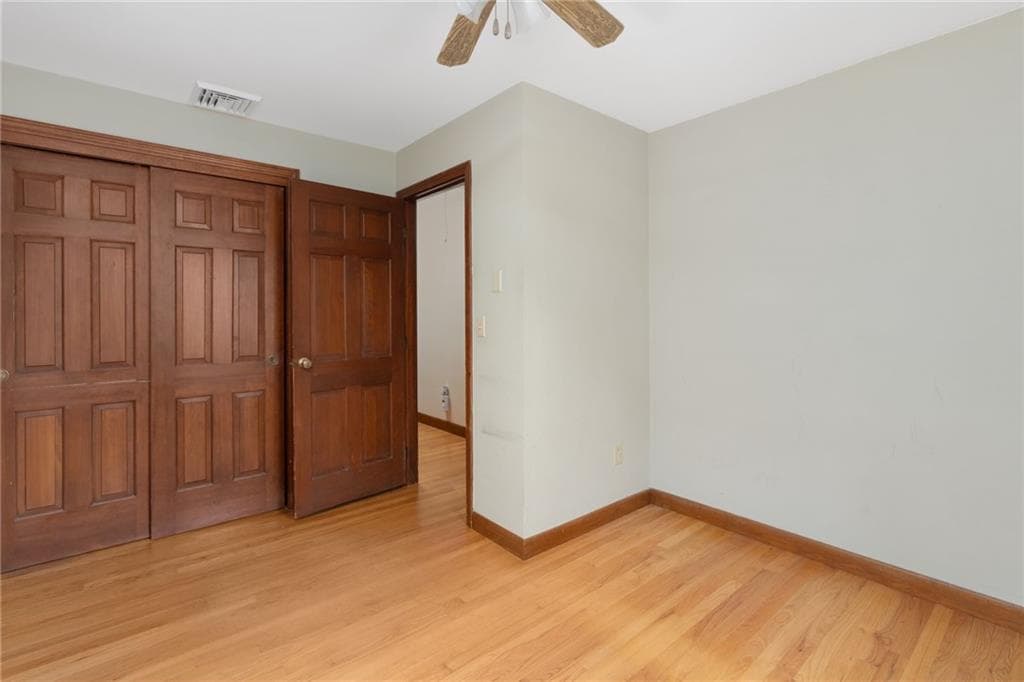 Single Family Residence at 66 Berry Lane, Bristol, photo 20 of 44