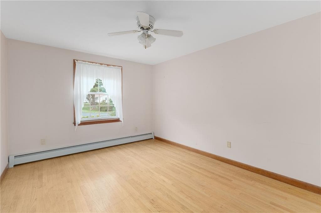 Single Family Residence at 66 Berry Lane, Bristol, photo 24 of 44