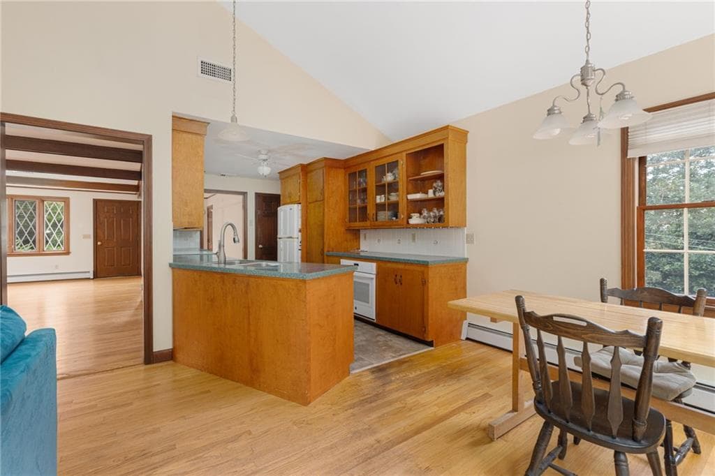 Single Family Residence at 66 Berry Lane, Bristol, photo 10 of 44