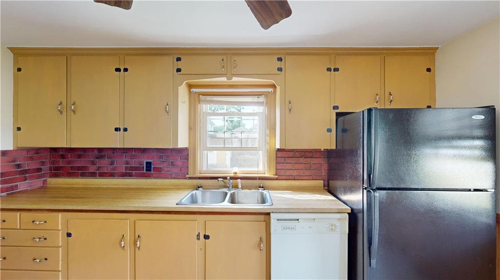 Single Family Residence at 19 Paul Street, Pawtucket, photo 13 of 43