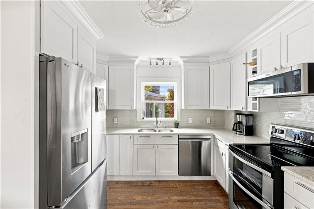 Single Family Residence at 10 Justice Street, Providence, photo 10 of 32