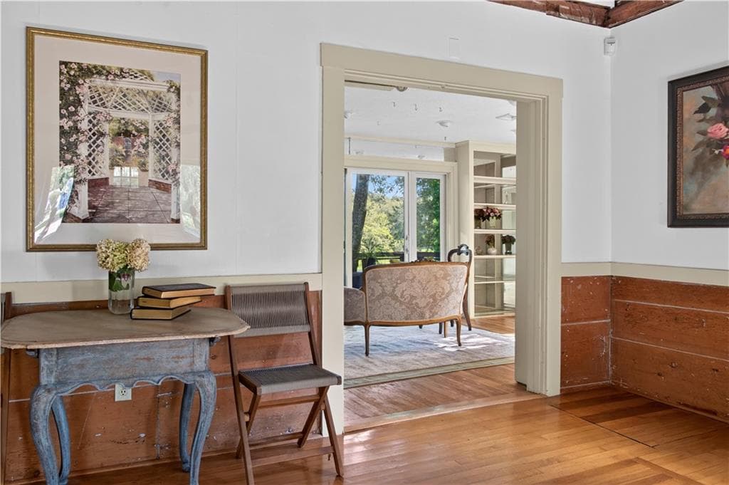 Single Family Residence at 4202 Old Post Road, Charlestown, photo 17 of 47