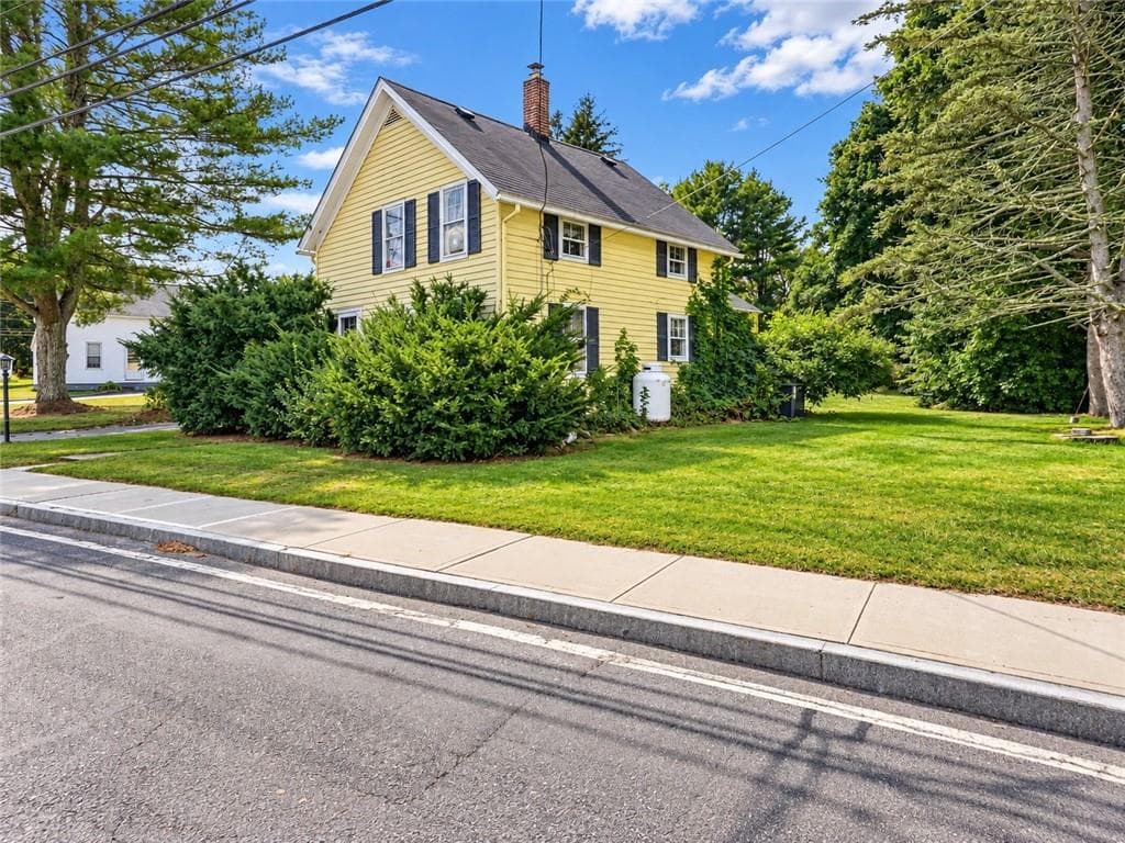 Single Family Residence at 129 Church Street, Westerly, photo 2 of 25