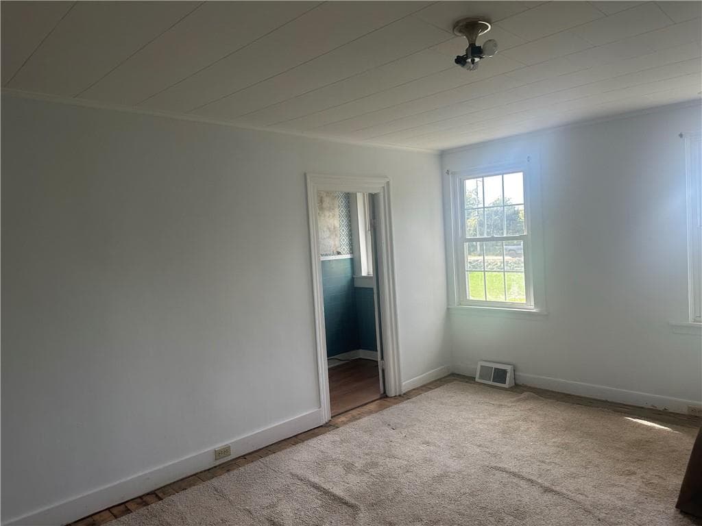 Multi Family at 160 Westerly Bradford Road, Westerly, photo 12 of 23