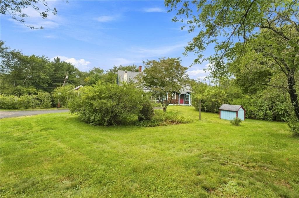 Single Family Residence at 32 Hopkins Hollow Road, Coventry, photo 4 of 46