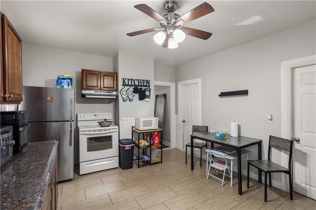 Multi Family at 12 Quince Street, Providence, photo 13 of 28