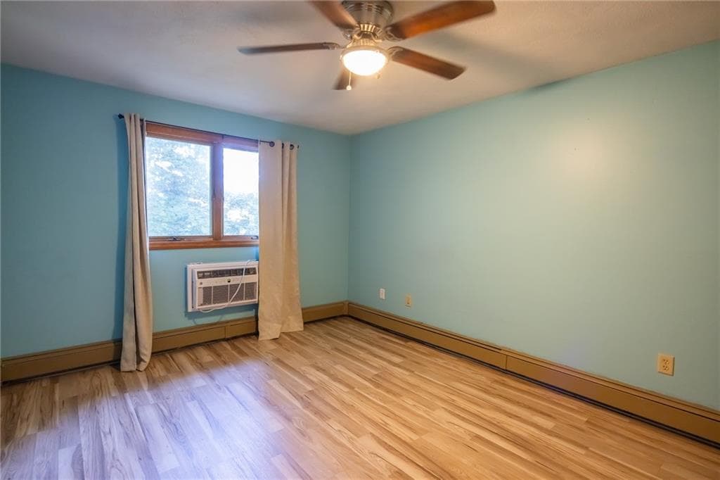 Condominium at 2 Angle Street UNIT 8, Lincoln, photo 12 of 20