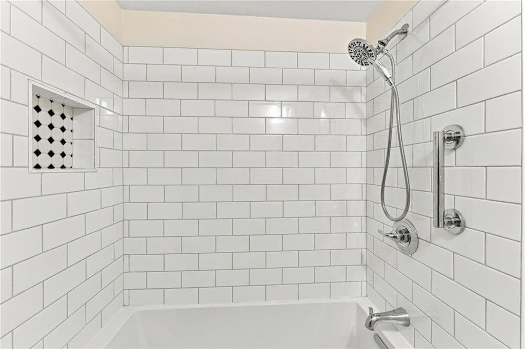 Condominium at 7 North Avenue UNIT 2, Providence, photo 17 of 35
