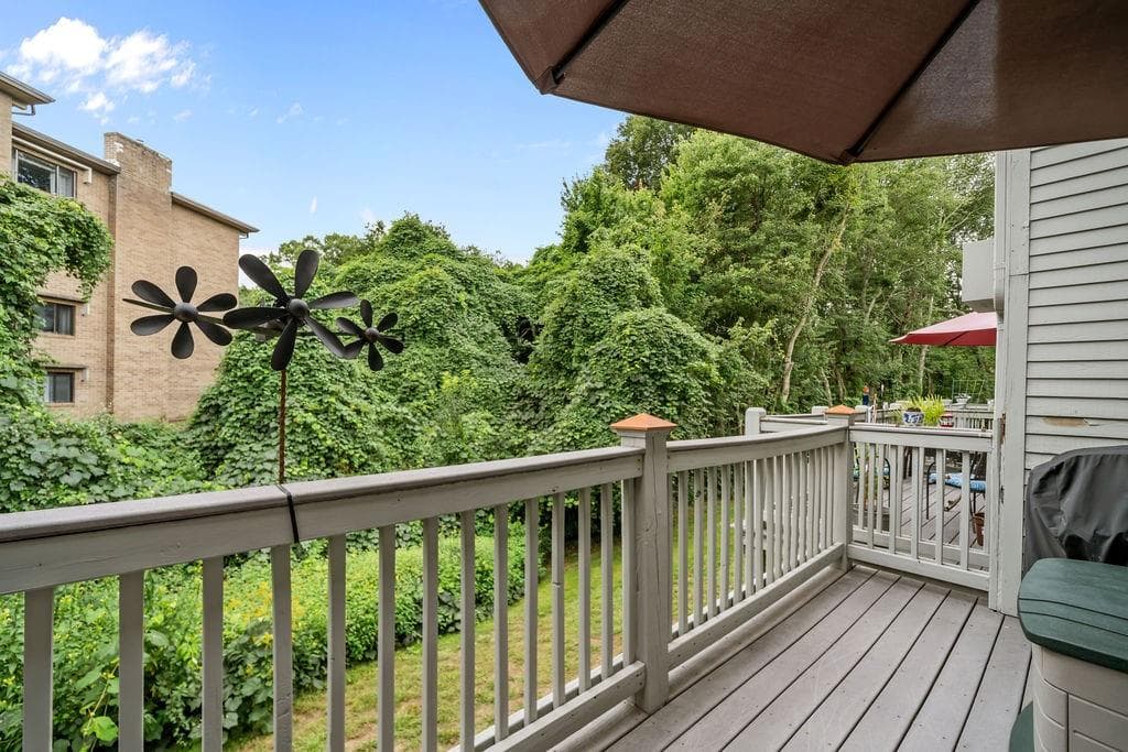 Condominium at 565 Quaker Lane UNIT 48, West Warwick, photo 7 of 34