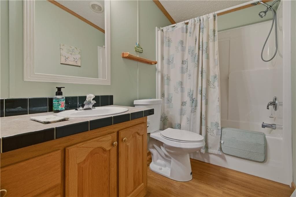 Single Family Residence at 177 Songbird Lane, Tiverton, photo 19 of 25
