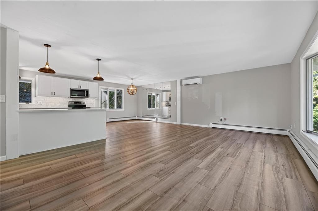 Single Family Residence at 24 Sherwood Drive, Westerly, photo 10 of 49