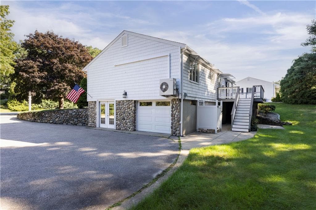 Single Family Residence at 24 Sherwood Drive, Westerly, photo 4 of 49