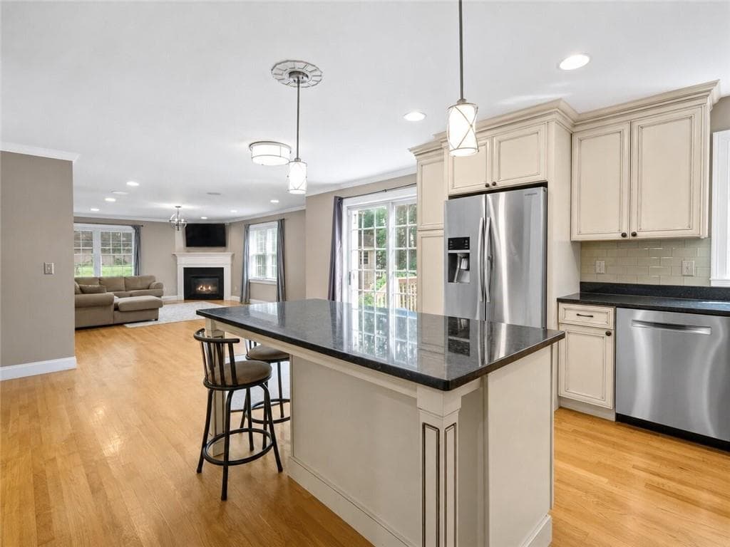 Single Family Residence at 2254 Division Road, East Greenwich, photo 4 of 43