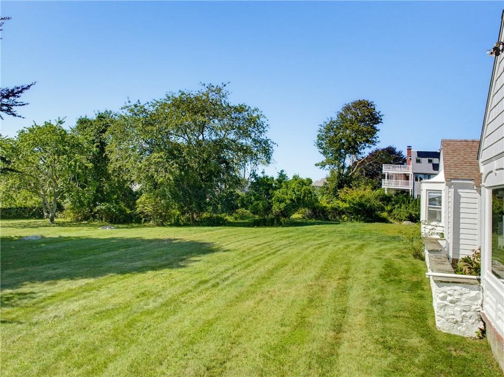 Single Family Residence at 191 Carpenter Drive, South Kingstown, photo 13 of 33