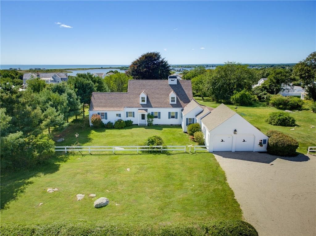 Single Family Residence at 191 Carpenter Drive, South Kingstown, photo 16 of 33